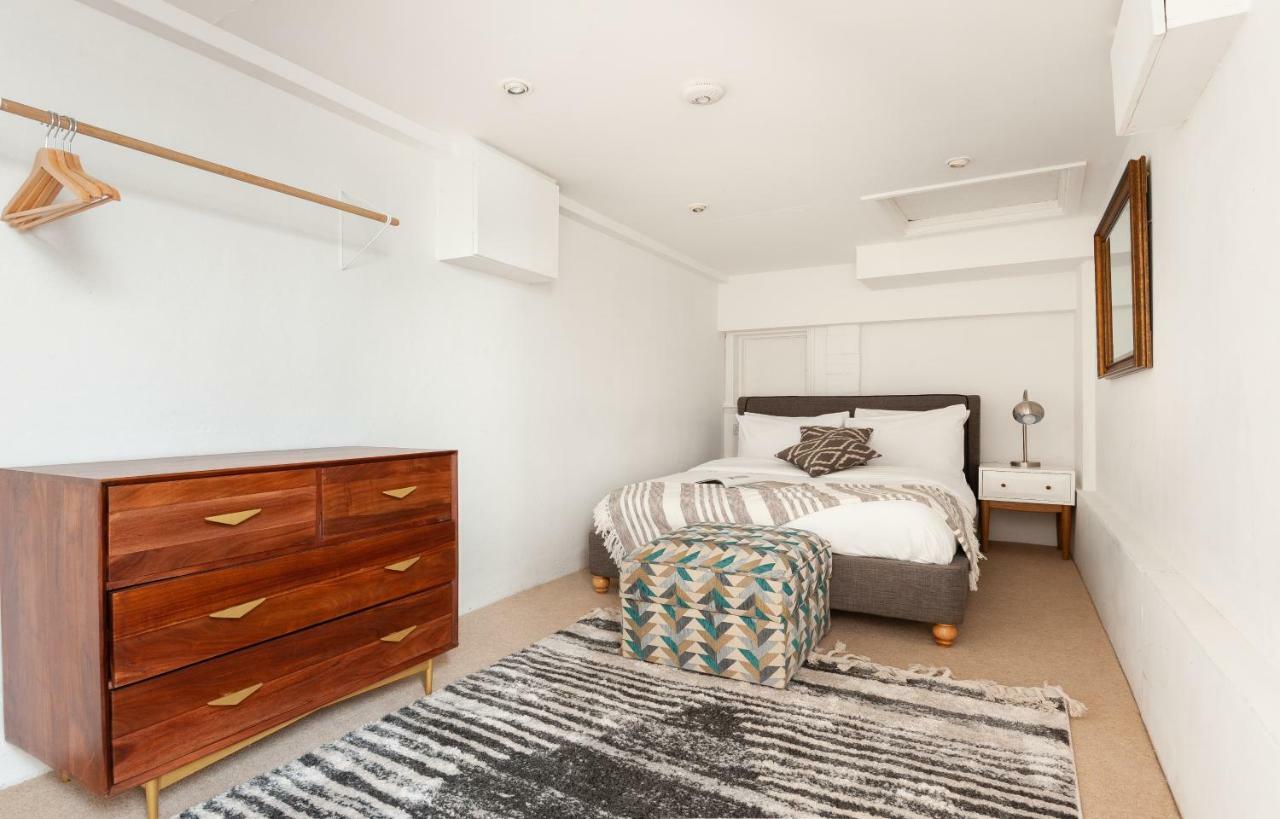 The South Kensington Mews - Lovely 5Bdr Home ลอนดอน ภายนอก รูปภาพ