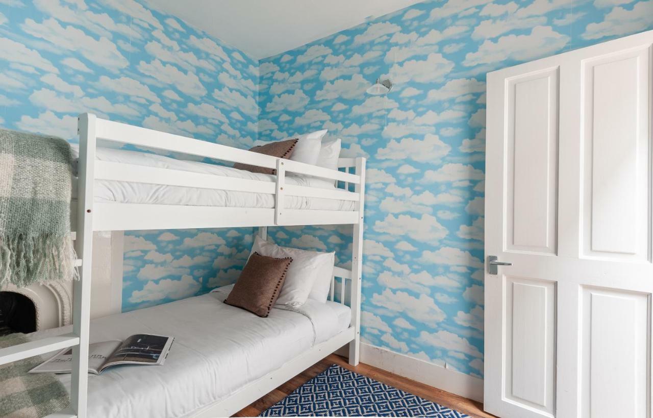 The South Kensington Mews - Lovely 5Bdr Home ลอนดอน ภายนอก รูปภาพ
