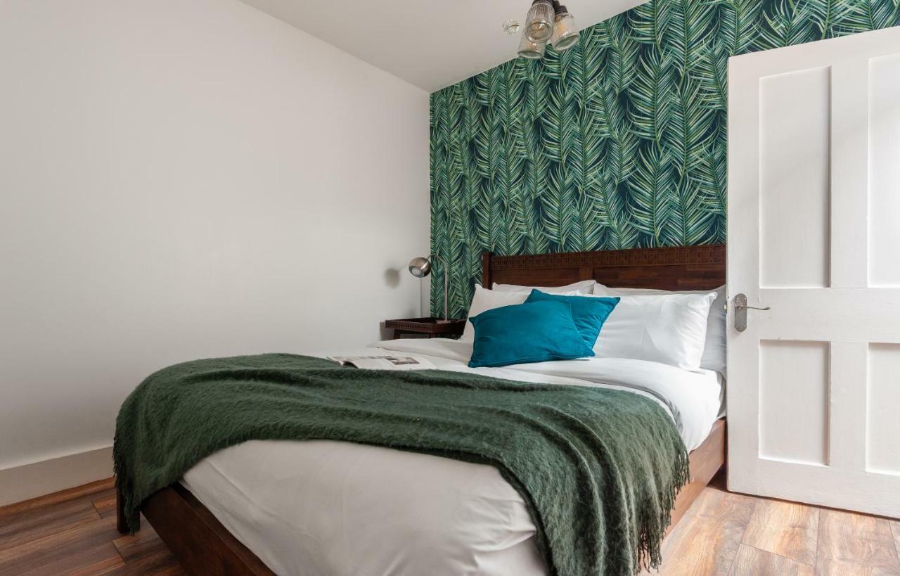The South Kensington Mews - Lovely 5Bdr Home ลอนดอน ภายนอก รูปภาพ