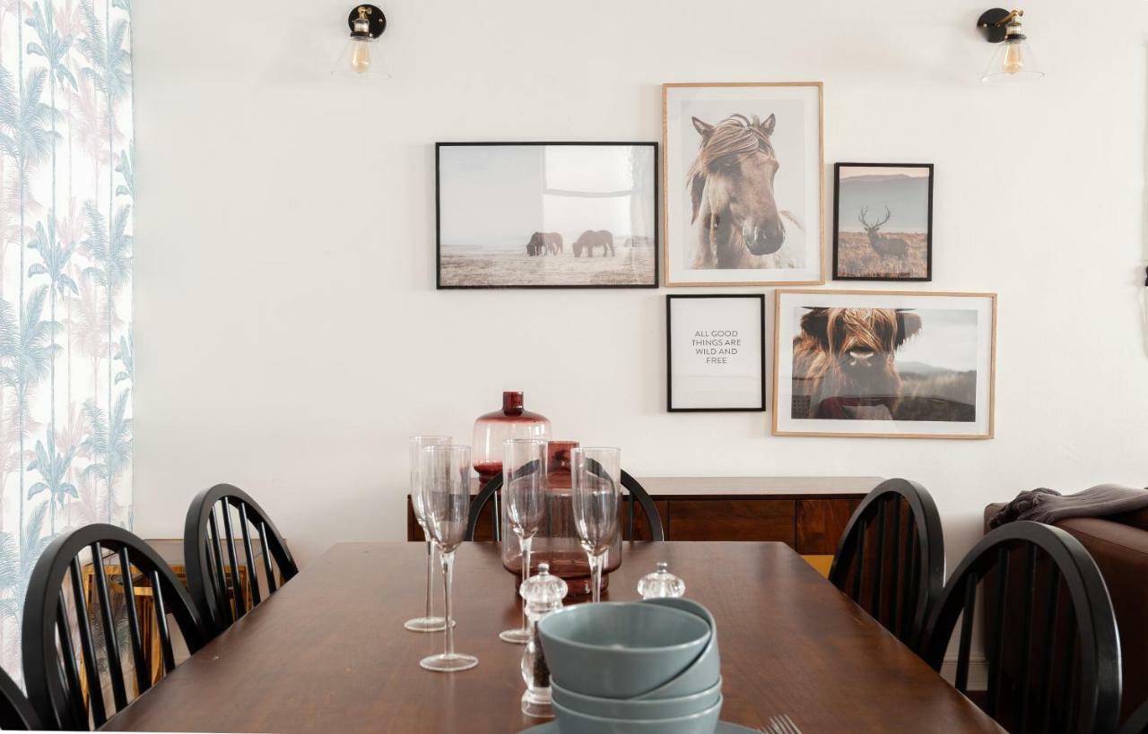 The South Kensington Mews - Lovely 5Bdr Home ลอนดอน ภายนอก รูปภาพ