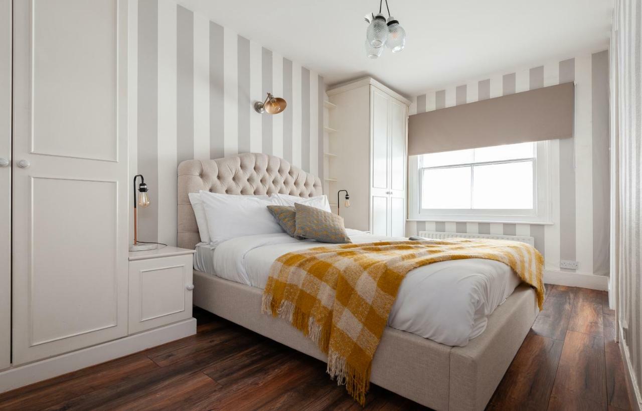 The South Kensington Mews - Lovely 5Bdr Home ลอนดอน ภายนอก รูปภาพ