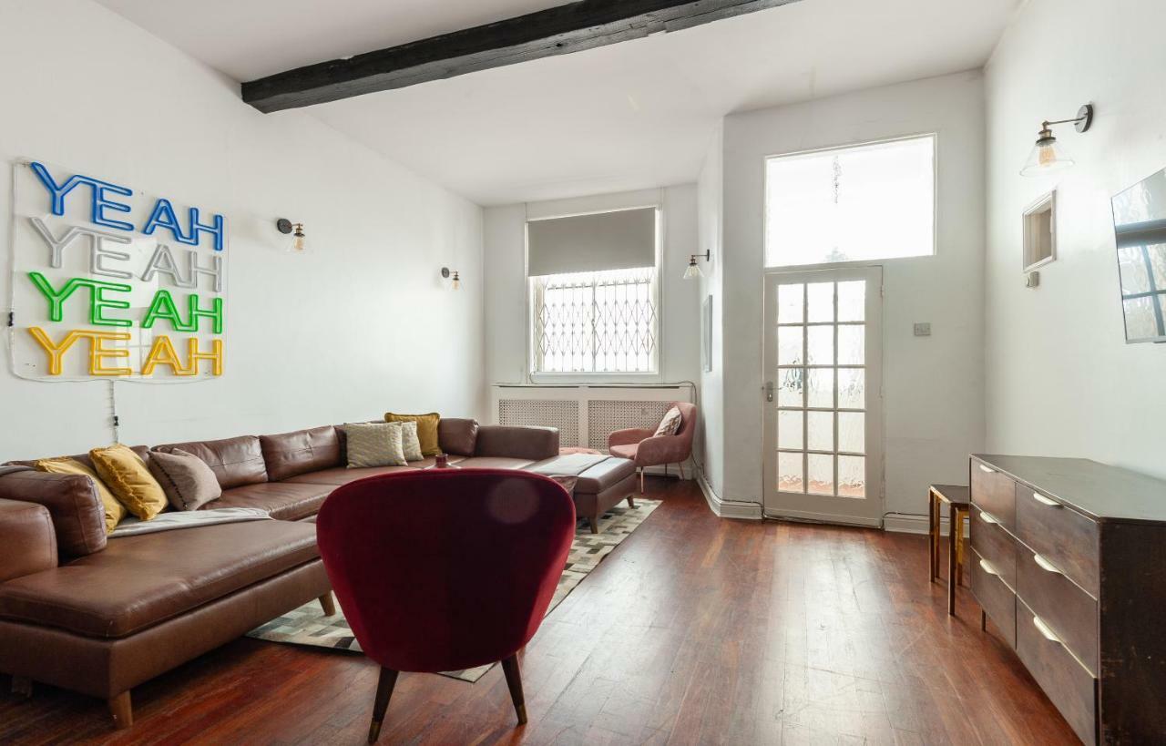 The South Kensington Mews - Lovely 5Bdr Home ลอนดอน ภายนอก รูปภาพ
