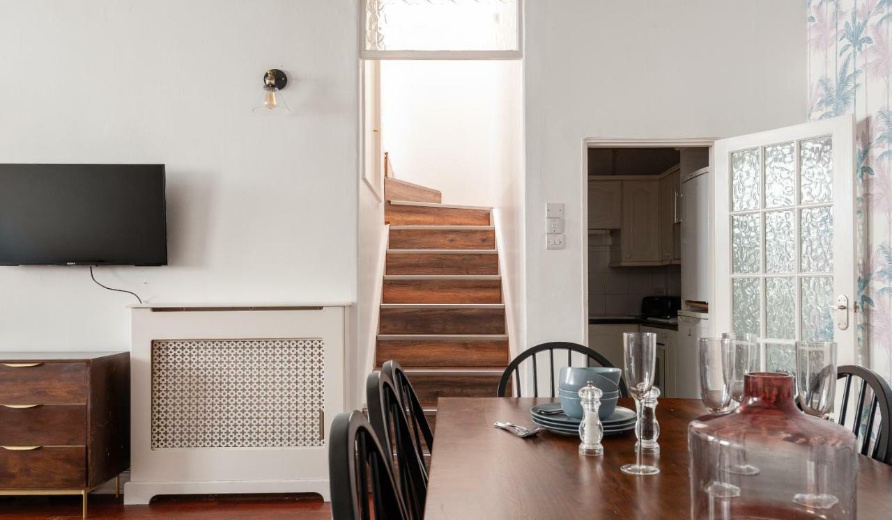 The South Kensington Mews - Lovely 5Bdr Home ลอนดอน ภายนอก รูปภาพ
